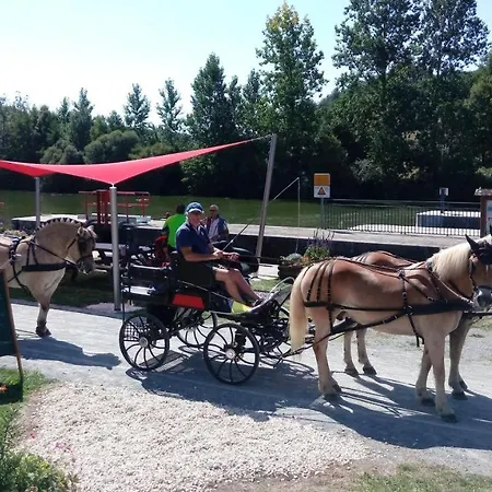 Maison Eclusiere Le Port, Les Refuges Du Halage Feriehus