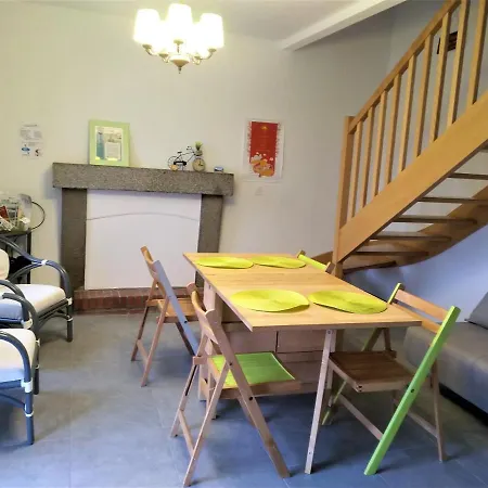 Maison Eclusiere Le Port, Les Refuges Du Halage Feriehus Sace