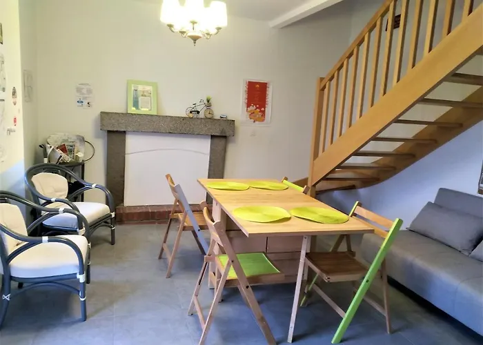 Maison Eclusiere Le Port, Les Refuges Du Halage Feriehus Sace